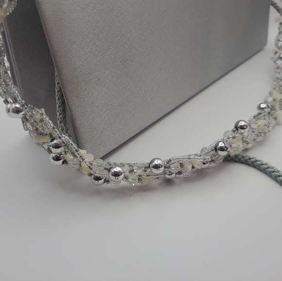 Vintage Fold Over, Magnetic Snap Closure, with Beaded Strap - Picture 12 of 13